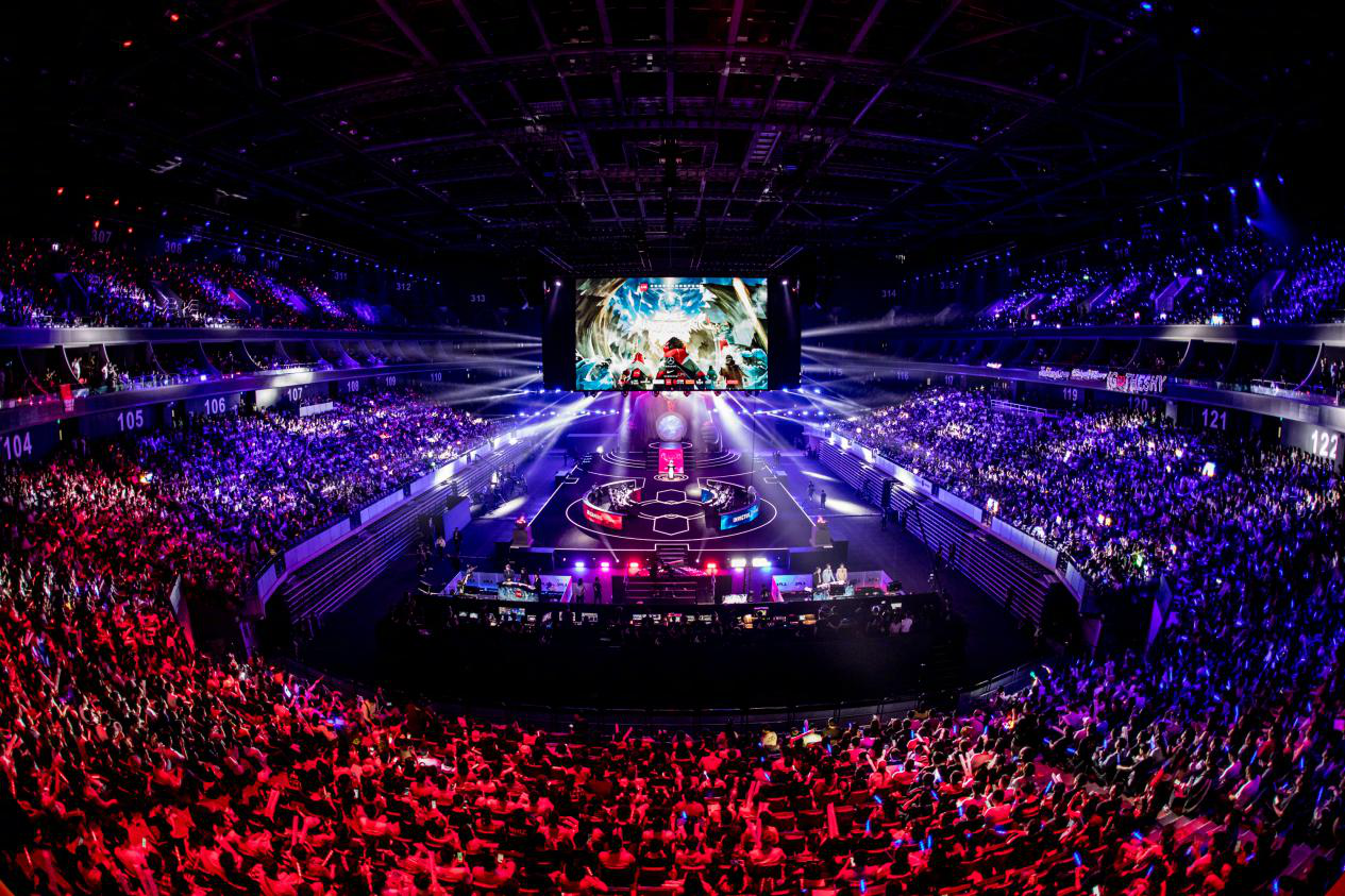 瑞士轮赛制下电竞新生代崛起：年轻选手成长路径与职业电竞新星展望